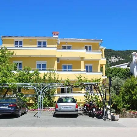Apartmán With A Parking Space Baska, Krk - 18716 *