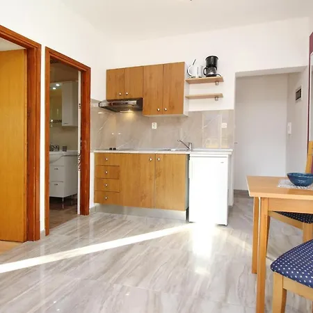 Apartmán With A Parking Space Baska, Krk - 18716