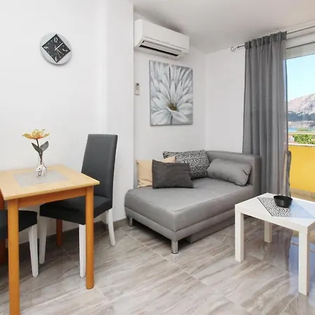 With A Parking Space Baska, Krk - 18716 Apartmán Baška